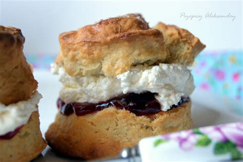 Aleksandra's Recipes: DEVONSHIRE SCONES