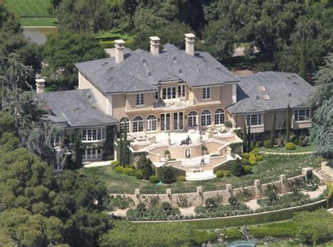 Take a Look Inside Oprah Winfrey’s $90M House | Celebrity houses ...