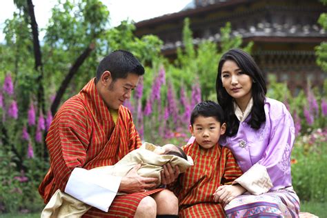 First family of four photos released to celebrate Queen Jetsun Pema's ...