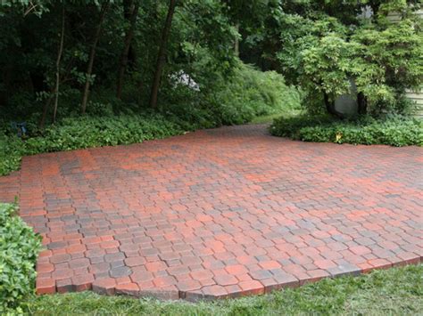 How To Build A Patio With Brick Pavers - Encycloall