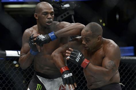 UFC 214 Video: Jon Jones vs Daniel Cormier 2 full fight highlights ...