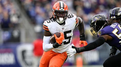 Browns’ David Njoku Suffers Burns to Face, Arms in Freak Household ...