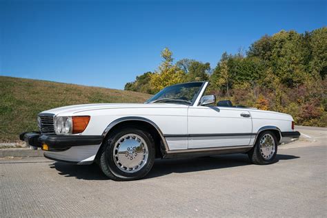 1989 Mercedes-Benz 560SL | Fast Lane Classic Cars