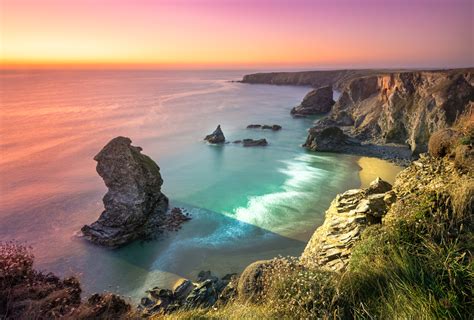 A guide to the 5 best Cornwall beaches for families