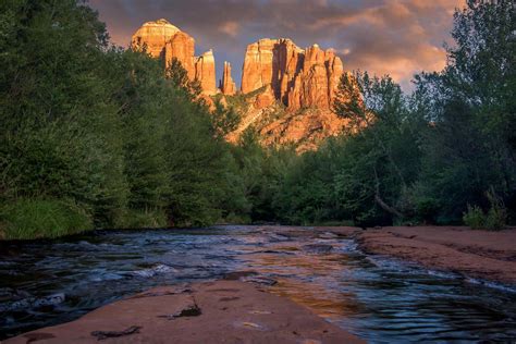 Back Way to Sedona's Cathedral Rock: Hike It + Where to Eat & Stay