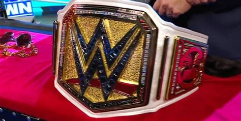 Photos/Video of the New "Undisputed" Title Revealed on WWE SmackDown ...