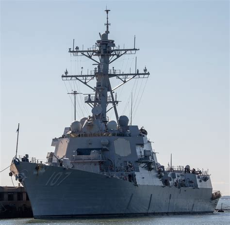 DDG 107 USS Gravely Arleigh Burke class Destroyer US Navy