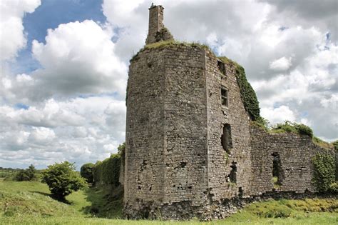 Historic Sites of Ireland: Ballintober Castle