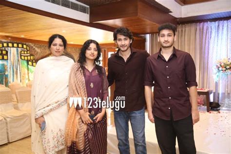 Photo Moment: Mahesh Babu with the kids of his brother Ramesh Babu ...