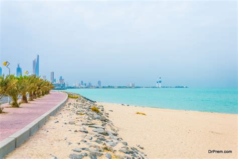 Guide to amazing beaches in Kuwait, nightlife and amusement places