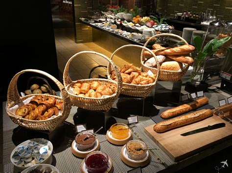 These Hotel Brands Offer Free Breakfast | LaptrinhX / News