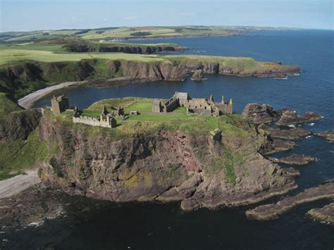 Topofly: Dunnottar Castle