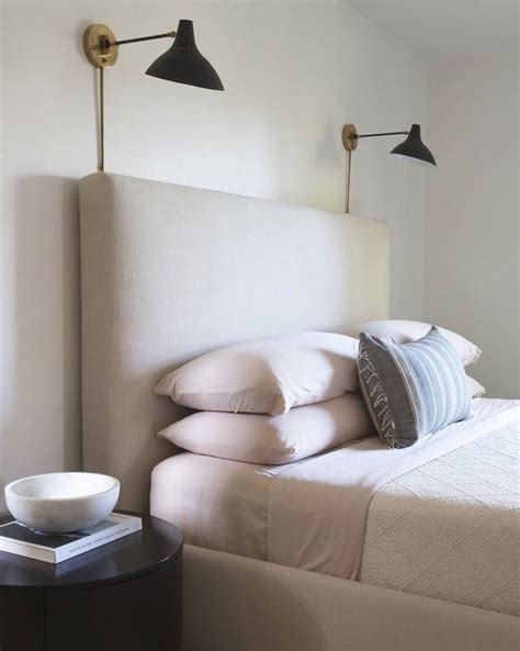 27 Chic Bedroom Sconces In Different Styles - DigsDigs