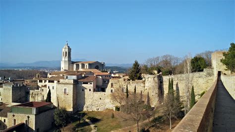 University of Girona wall walk: Spain | Visions of Travel