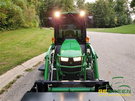 2018 John Deere 1025R Sub Compact Tractor & Attachments Package ...