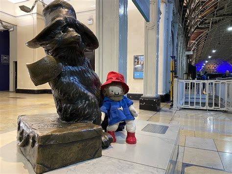 WHERE IS PADDINGTON BEAR STATUE IN PADDINGTON STATION?