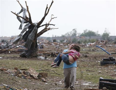 Massive tornado hits Oklahoma - Photo 1 - Pictures - CBS News