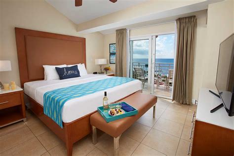 Divi Aruba Phoenix Beach Resort | Palm Beach, Aruba Resorts