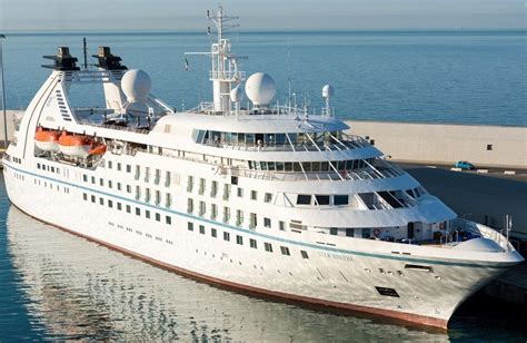 Star Breeze Itinerary, Current Position, Ship Review | CruiseMapper