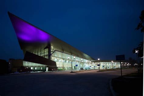 New Terminal at Lucknow Airport / S. Ghosh & Associates | ArchDaily