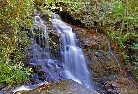 Serenity Cove: Western North Carolina Waterfalls