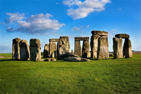 Stonehenge, Facts About The Giant Stone Monuments That Are Still A ...