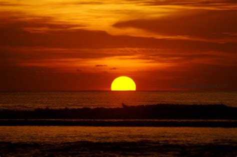 Ide 33+ Gambar Sunrise Di Pantai, Pemandangan Pantai