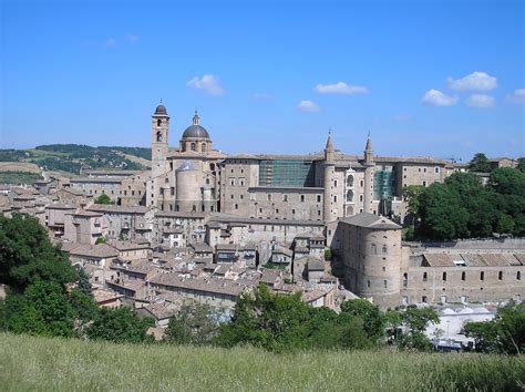 Bestand:Palazzo Ducale at Urbino(Italy).JPG - Wikipedia