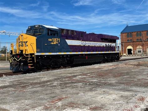 CSX Adds Atlantic Coast Line to Heritage Fleet - Railway Age