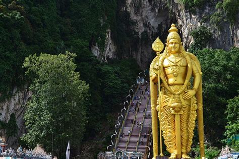 HD wallpaper: Buddha statue, Batu Caves, Buddha Statues, Malaysia, gold ...