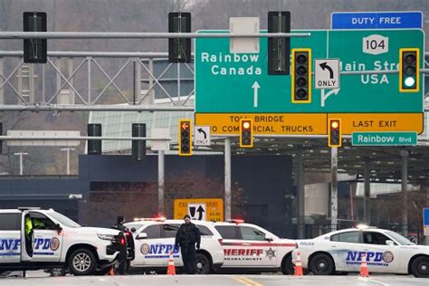 No sign of terrorist activity in Rainbow Bridge car explosion, says Hochul