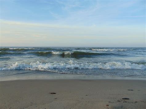 5 Lake Erie Beaches In Ohio That’ll Make You Feel Like You’re At The Ocean