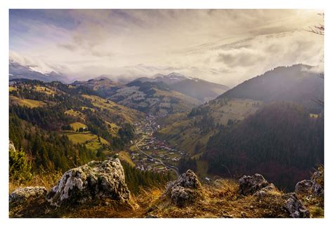 Hiking in the Carpathian Mountains: December edition | Behance