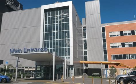 Taranaki Base Hospital | Thermosash Building Envelope Solutions