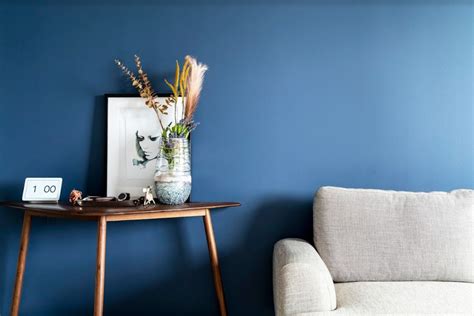 Blue Wall Paint Design For Living Rooms | Livspace