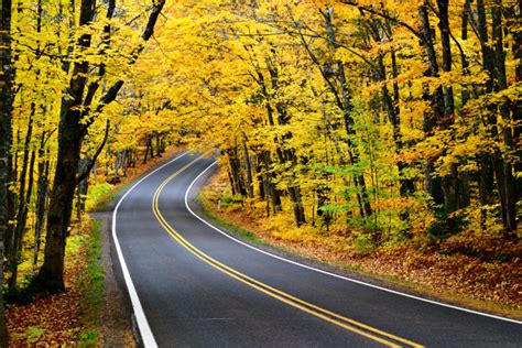 Scenic Drives on Michigan's Upper Peninsula - ROAD TRIP USA