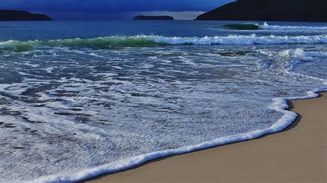 Hawks Nest beach. | Looking out to sea from Hawks Nest early… | Flickr