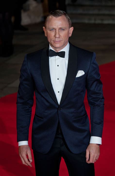 The Daniel Craig Fixation (Skyfall London Premiere) | Wedding suits men ...