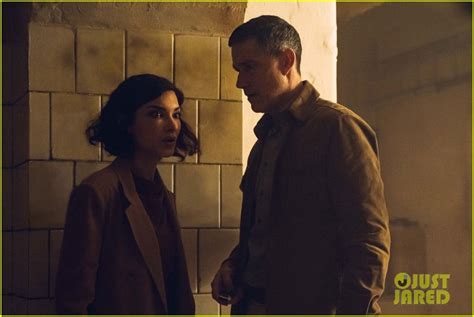 Matthew Fox Leads Peacock's Thrilling New Series 'Last Light' - Watch ...