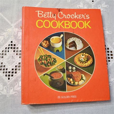 Vintage Betty Crocker Cookbook 1976 Recipe Book 5 Ring Binder