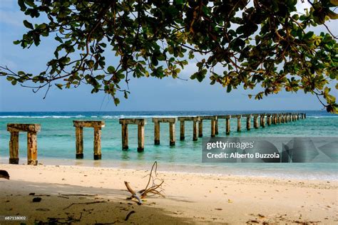 Remains of the old pier in Taiping Island built by the Japanese... News ...