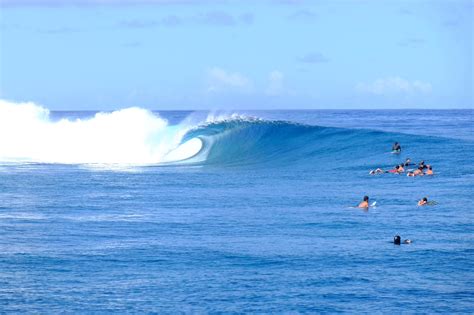 Surfing in Polynesia - Tahiti Nui Travel