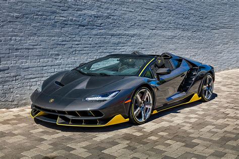 Lamborghini Centenario Roadster Guide & History | LamboCARS.com