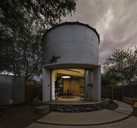 The Silo House | A Modern Take On The Old Grain Bin ...