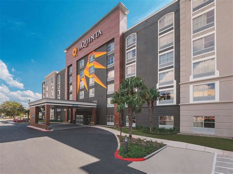 La Quinta Inn & Suites Downtown San Antonio, TX - See Discounts