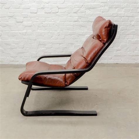 Modern Lounge Chair - Chair Design