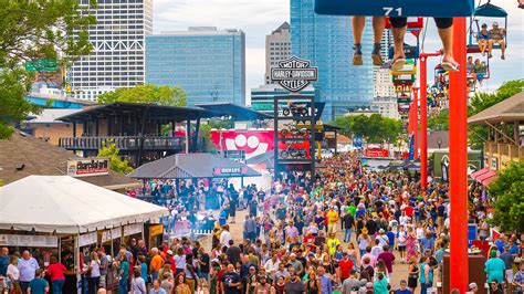 Five Can’t-Miss Music Festivals For Summer 2022 | Outdoorsy.com