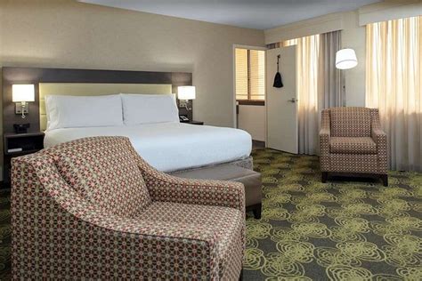 HILTON GARDEN INN REAGAN NATIONAL AIRPORT $112 ($̶2̶6̶5̶) - Updated ...