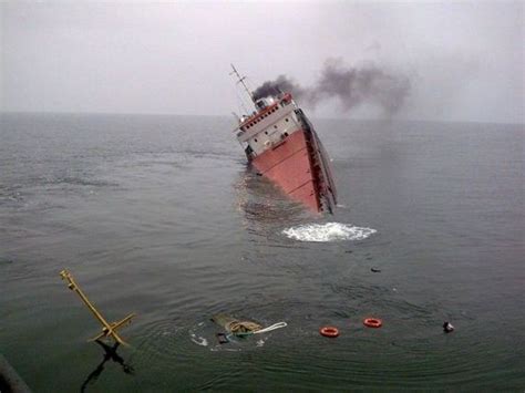 Cargo Ship Accidents - Barnorama