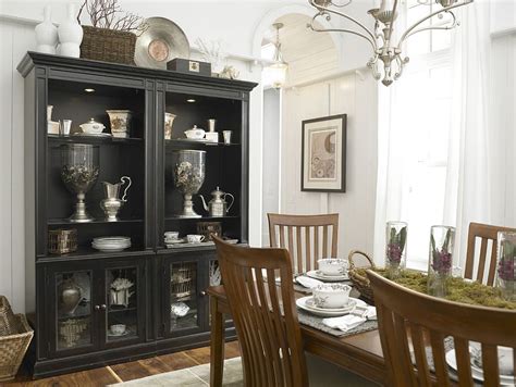 30 Delightful Dining Room Hutches and China Cabinets